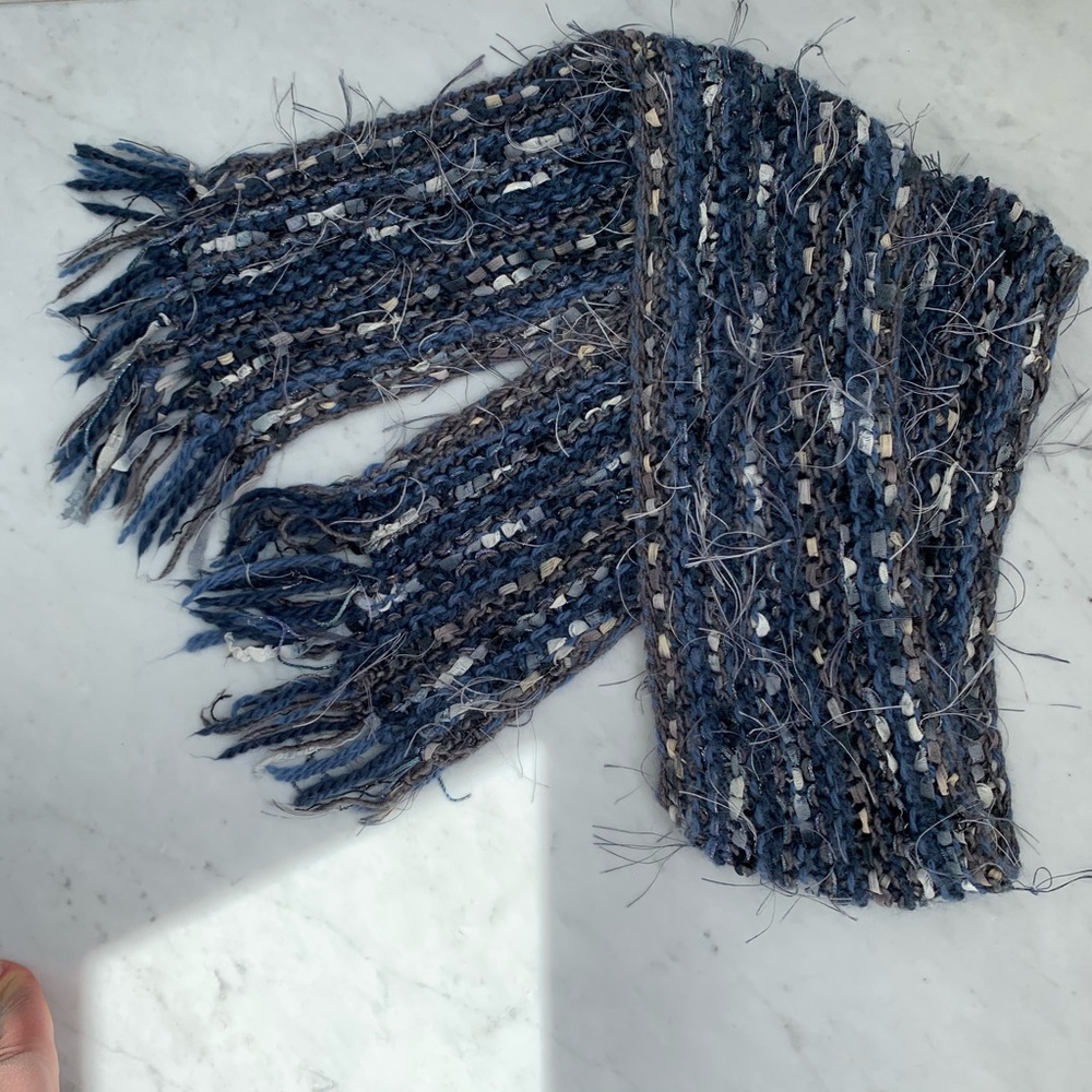 Gorgeous scarf LIKE NEW